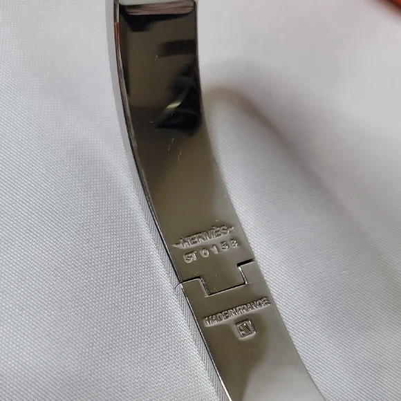 Hermes Pink Enamel H Clic Bracelet with Silver Hardware - Picture 2 of 4